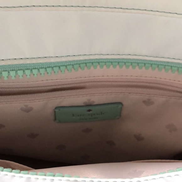 Sold - Picture 4 of 7